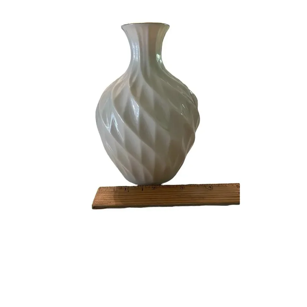 Vintage Lenox Richmond 2 Swirl Bud Vases Ivory Bone China With 24k Gold Trim USA